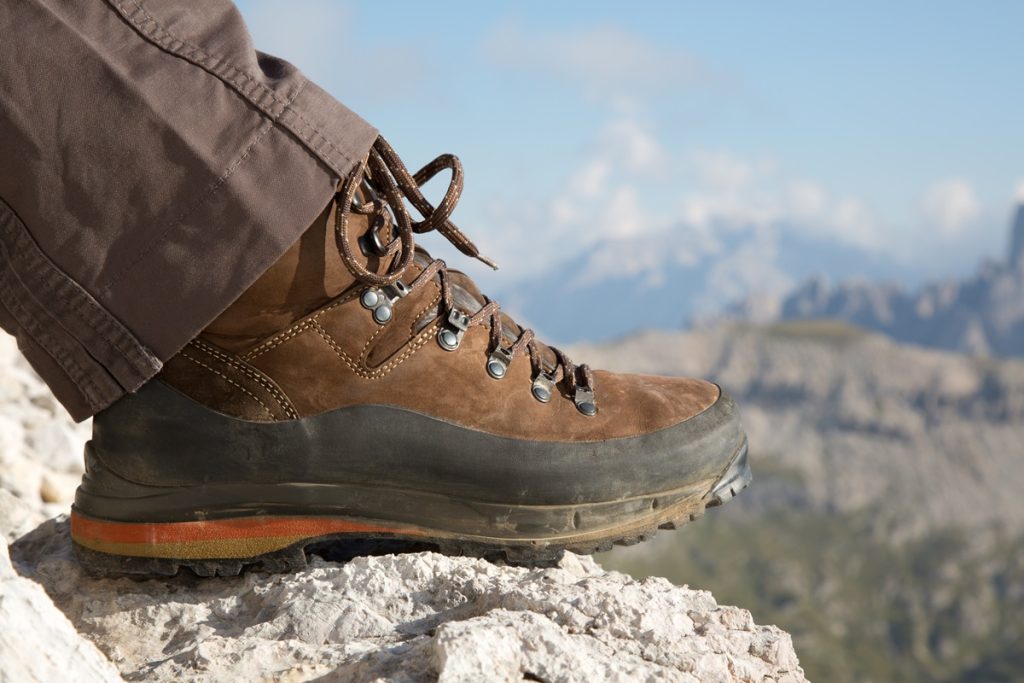 leather mountaineering boots