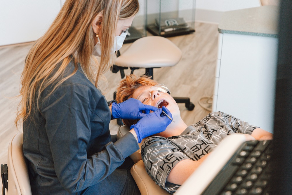 Pediatric Dentist vs. Regular Dentist for Your Kid: Does It Actually Matter?